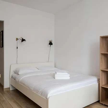 Apartament Wola Jaktorowska Urban By Bookinghost *